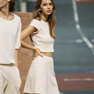 I Dream For You - Ribbed Crop Top - Beige